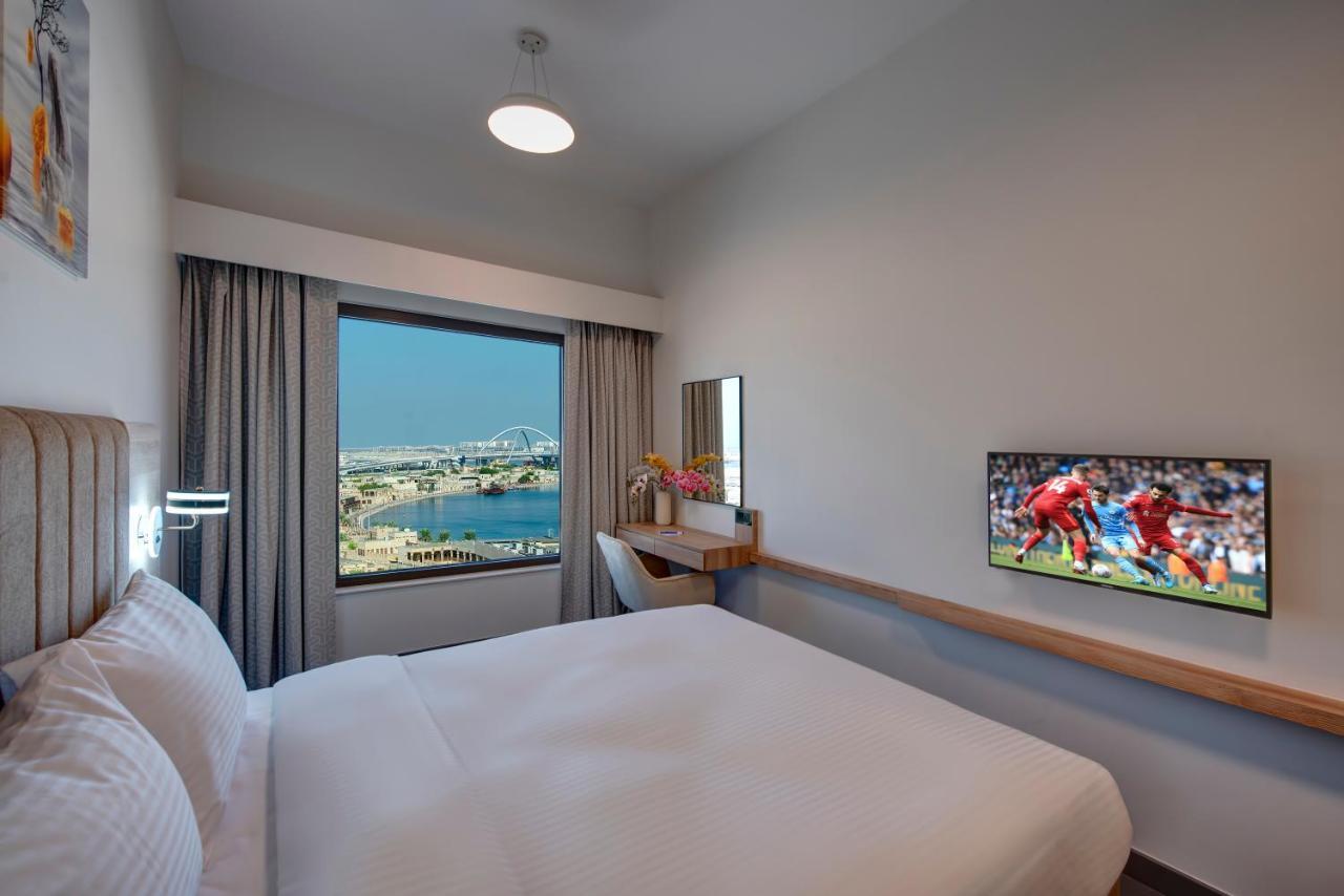 Wescott Hotel Дубай Екстериор снимка