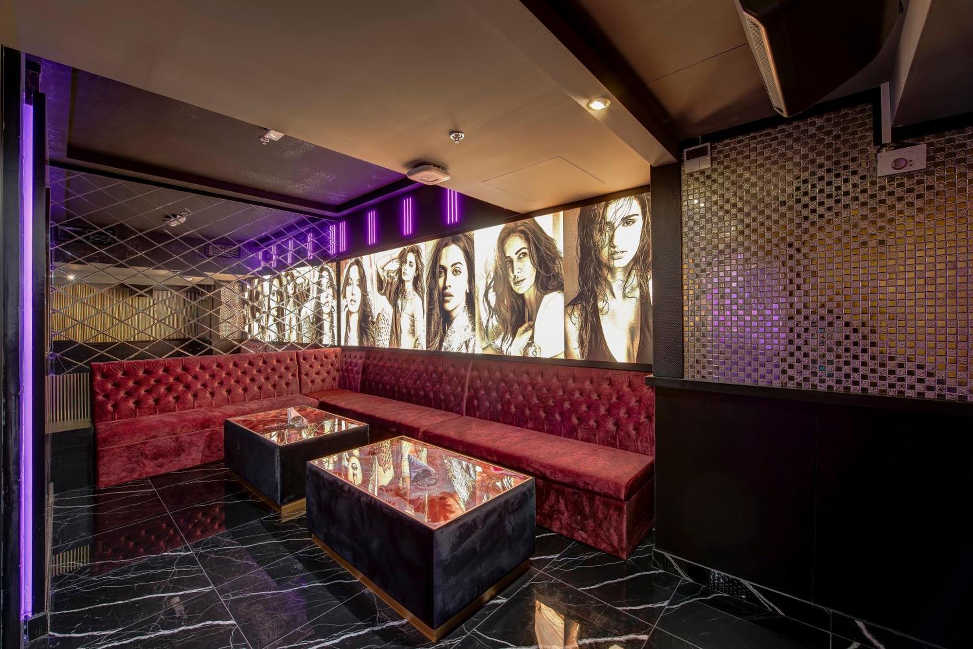 Wescott Hotel Дубай Екстериор снимка